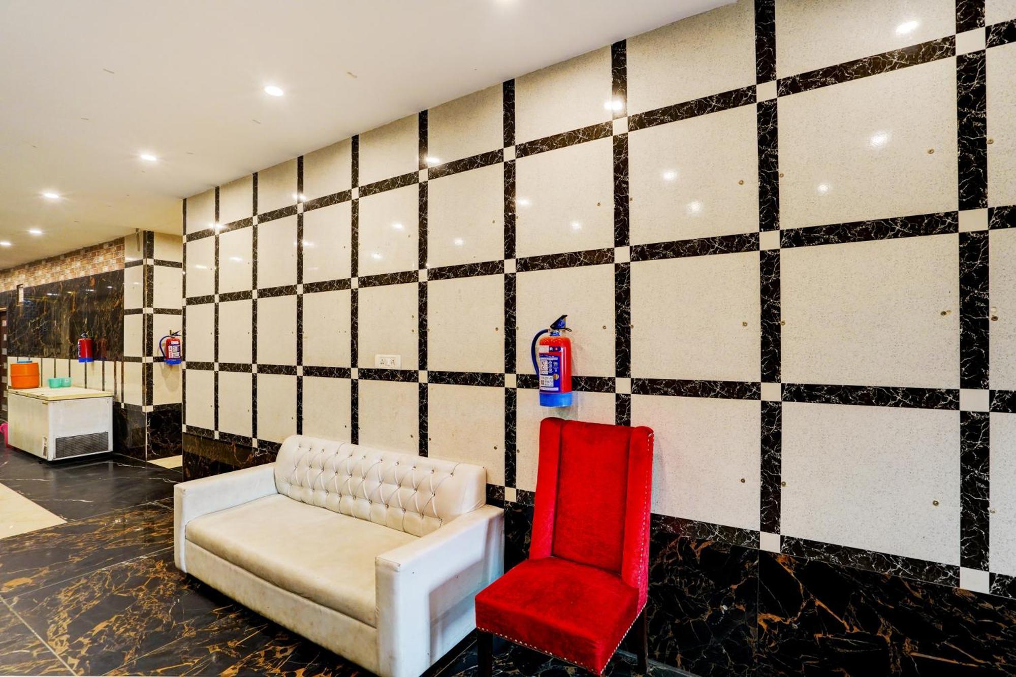 Hotel O Blue Vibes Meerut Exterior foto